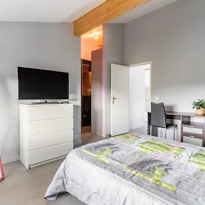 Grande Privée Avec Salle De Bain Et Wc , Labarthe-sur-Leze France
